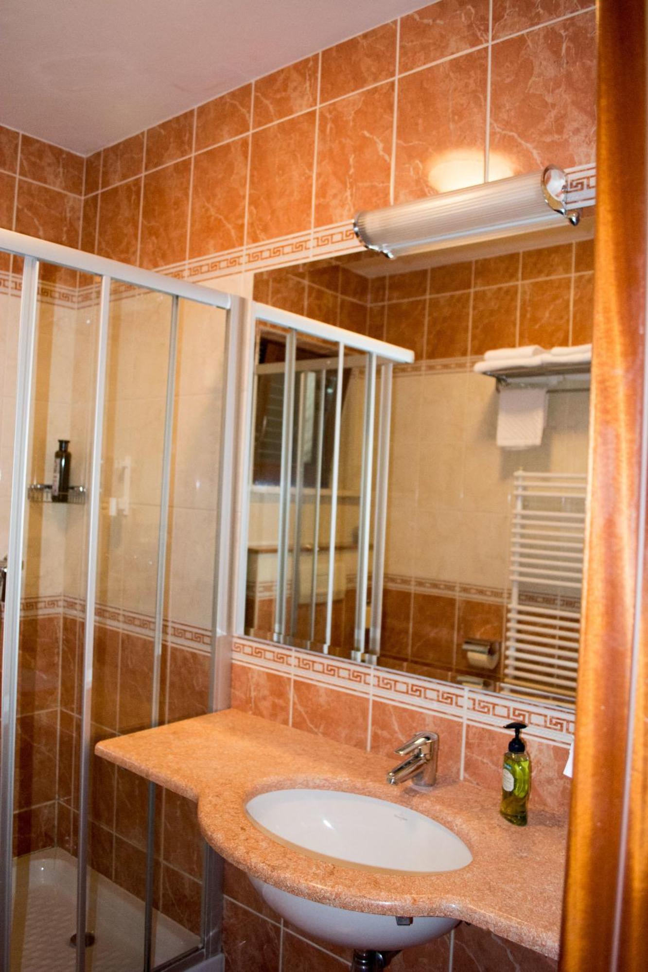 Villa Lavandula With Heated Swimming Pool 트로기르 객실 사진